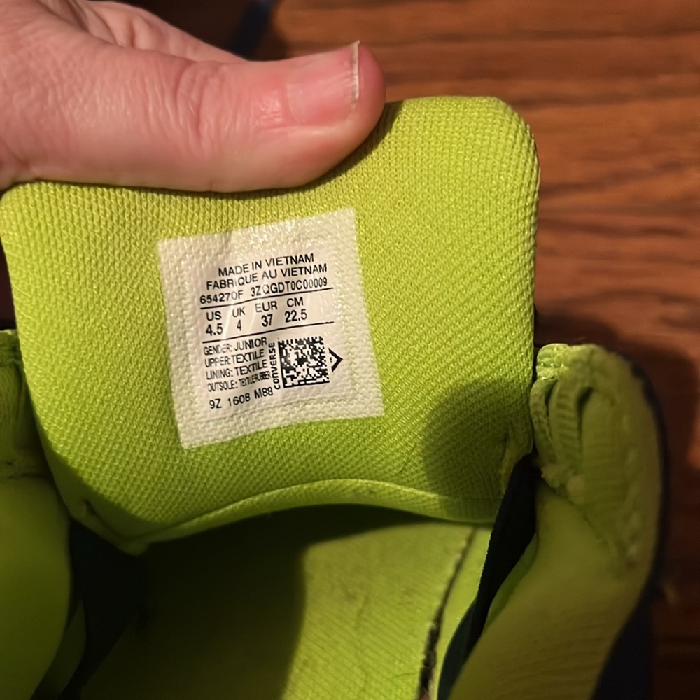 Converse sneakers - Picture 2 of 3